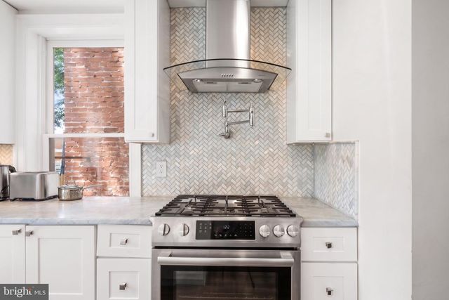 3322 PROSPECT ST NW, Washington, DC 20007