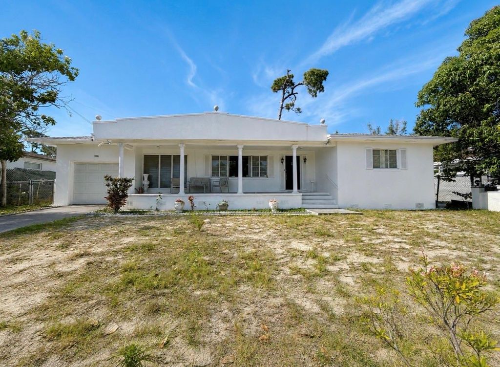 1006 GULF ROAD, Tarpon Springs, FL 34689