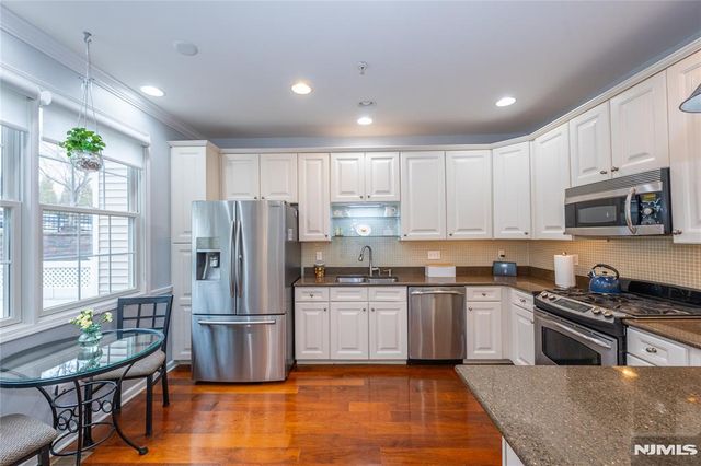 1 Ashley Court 701, Hawthorne, NJ 07506