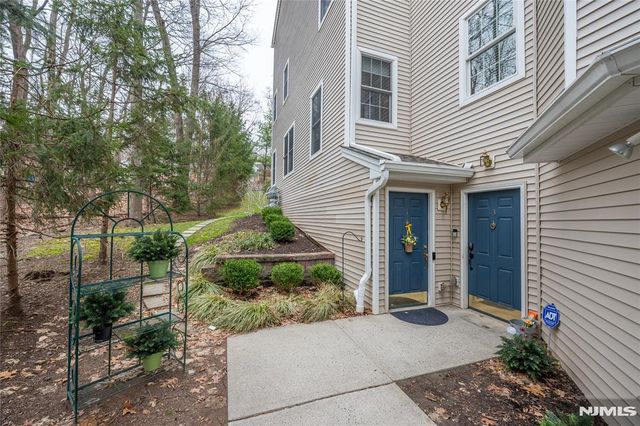 1 Ashley Court 701, Hawthorne, NJ 07506