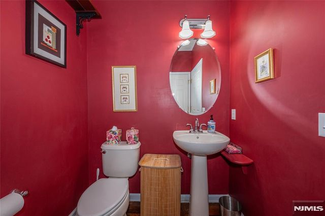 1 Ashley Court 701, Hawthorne, NJ 07506