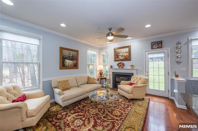 1 Ashley Court 701, Hawthorne, NJ 07506