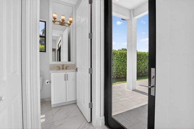 9168 Benedetta Place, Boca Raton, FL 33496