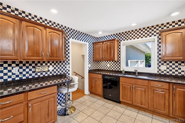 30 New Amsterdam Avenue, Buffalo, NY 14216