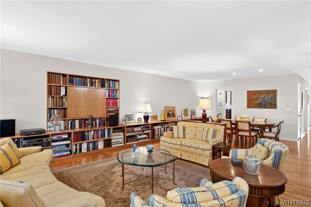 30 New Amsterdam Avenue, Buffalo, NY 14216