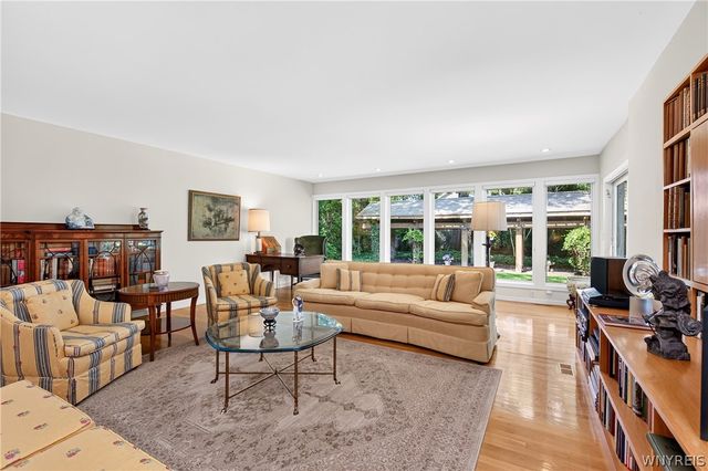 30 New Amsterdam Avenue, Buffalo, NY 14216