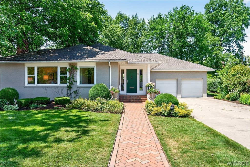 30 New Amsterdam Avenue, Buffalo, NY 14216