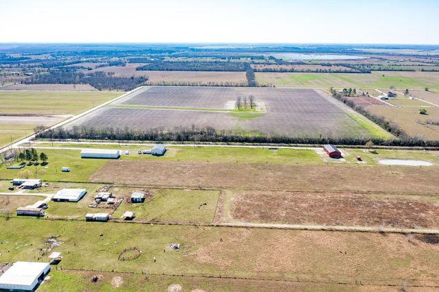 000 County Road 613, Dayton, TX 77535