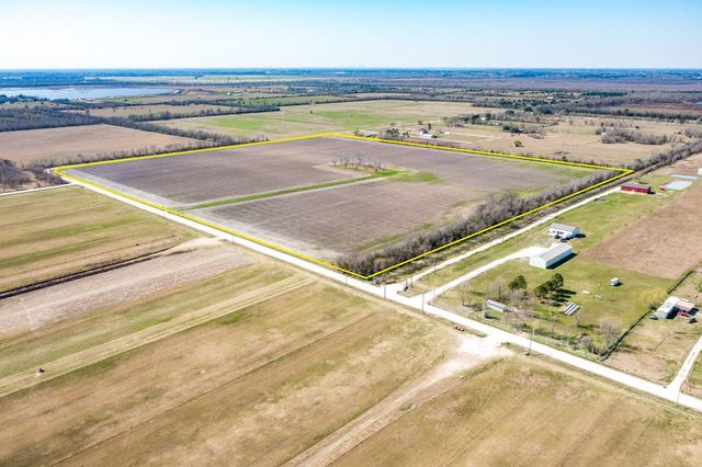 000 County Road 613, Dayton, TX 77535