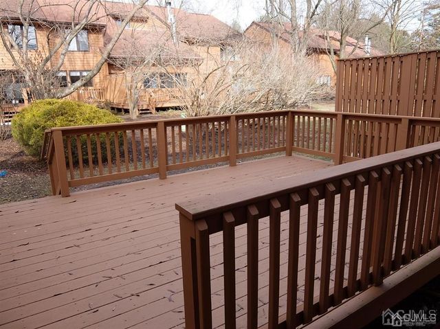 35 Sayre Drive, Plainsboro, NJ 08540