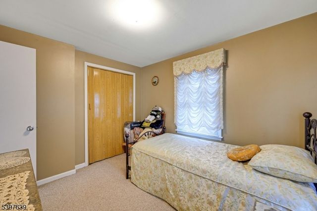 38 Klinger Rd, East Hanover Twp., NJ 07936