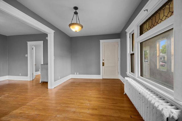 1217 Grand Avenue, Saint Paul, MN 55105