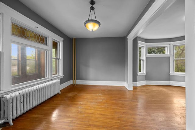 1217 Grand Avenue, Saint Paul, MN 55105