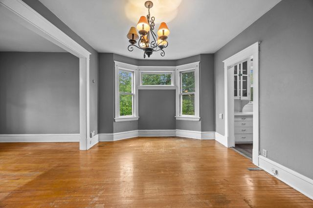 1217 Grand Avenue, Saint Paul, MN 55105