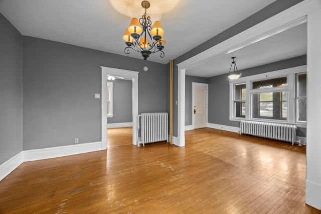 1217 Grand Avenue, Saint Paul, MN 55105