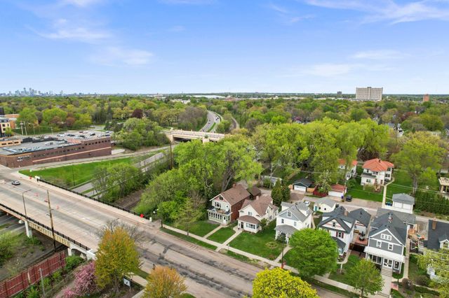 1217 Grand Avenue, Saint Paul, MN 55105