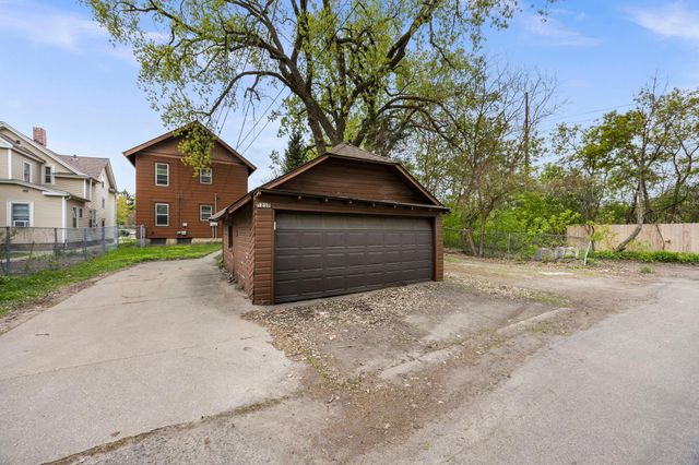 1217 Grand Avenue, Saint Paul, MN 55105