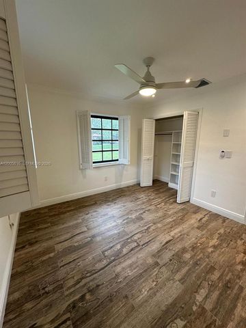 7625 SW 180th Ter 7625, Palmetto Bay, FL 33157