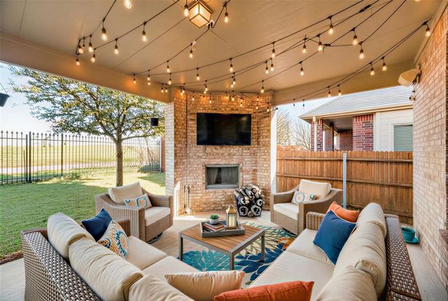 14712 Seventeen Lakes Boulevard, Fort Worth, TX 76262