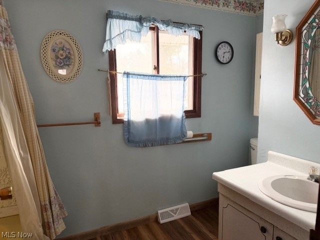 71571 main Street, St Clairsville, OH 43950