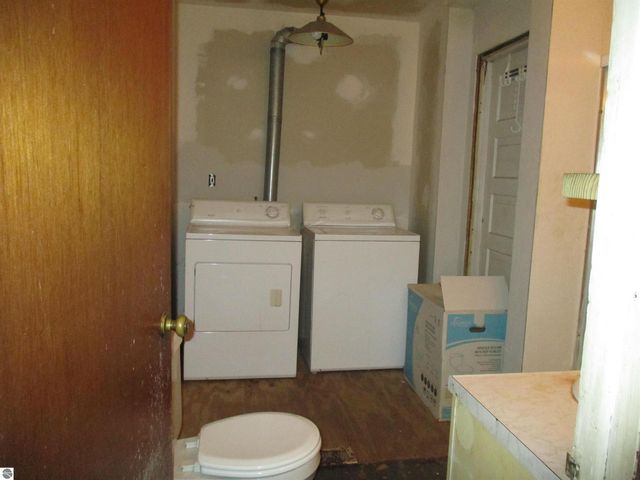 523 Union Street, St Louis, MI 48880