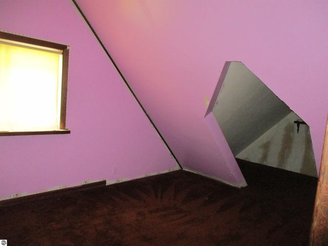 523 Union Street, St Louis, MI 48880