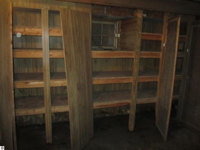 523 Union Street, St Louis, MI 48880