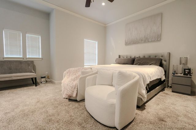 2037 Fannin Station N, Houston, TX 77045