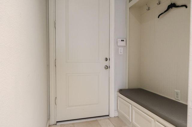 2037 Fannin Station N, Houston, TX 77045