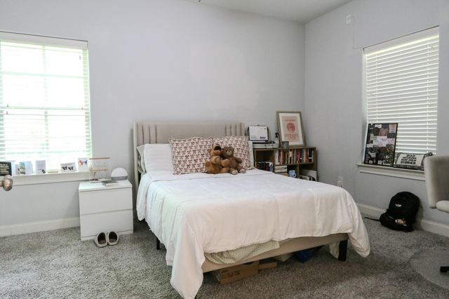 2037 Fannin Station N, Houston, TX 77045