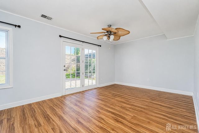 41 Fanwood Drive, Sayreville, NJ 08872