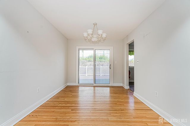41 Fanwood Drive, Sayreville, NJ 08872