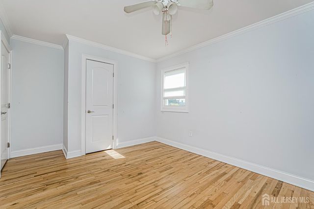 41 Fanwood Drive, Sayreville, NJ 08872