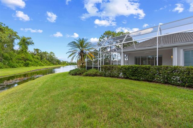 8628 54TH AVENUE CIRCLE E, Bradenton, FL 34211