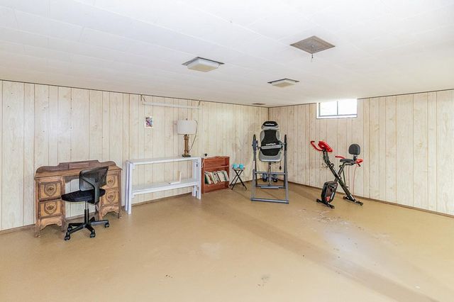 1718 S PEARL STREET, New London, WI 54961