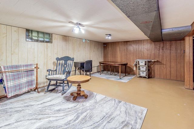 1718 S PEARL STREET, New London, WI 54961