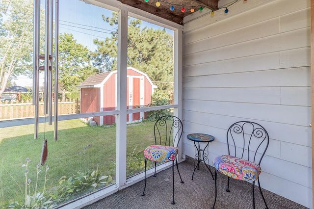 1718 S PEARL STREET, New London, WI 54961
