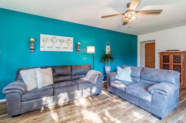 1718 S PEARL STREET, New London, WI 54961