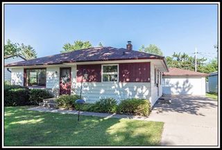 1718 S PEARL STREET, New London, WI 54961