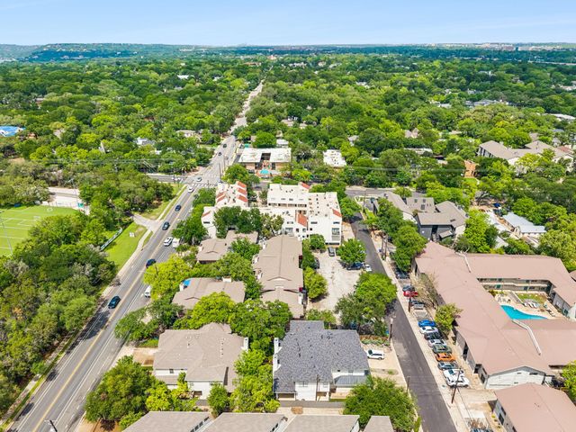 1404 Norwalk LN 204, Austin, TX 78703