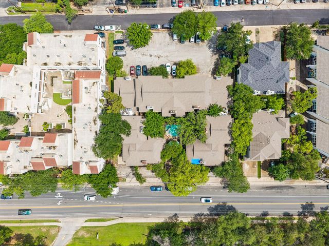 1404 Norwalk LN 204, Austin, TX 78703