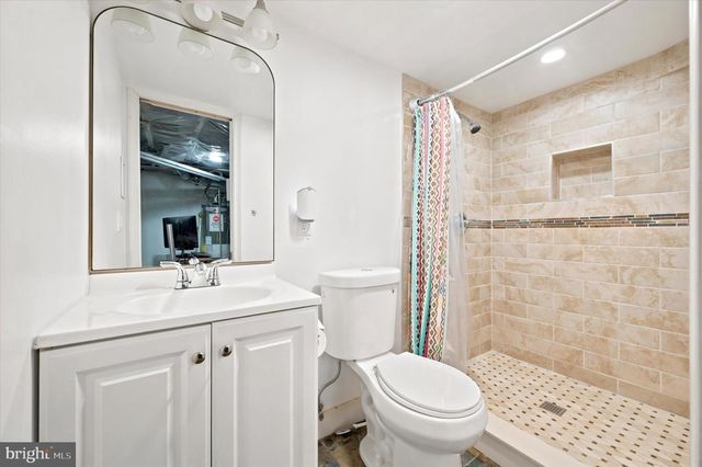 863 E PRICE ST, Philadelphia, PA 19138