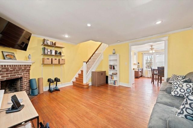 863 E PRICE ST, Philadelphia, PA 19138