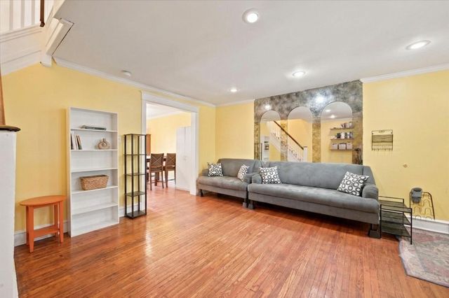 863 E PRICE ST, Philadelphia, PA 19138