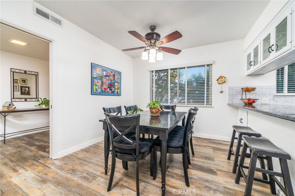 Image 14 of property listing at 897 Ottawa Drive, Claremont, CA 91711