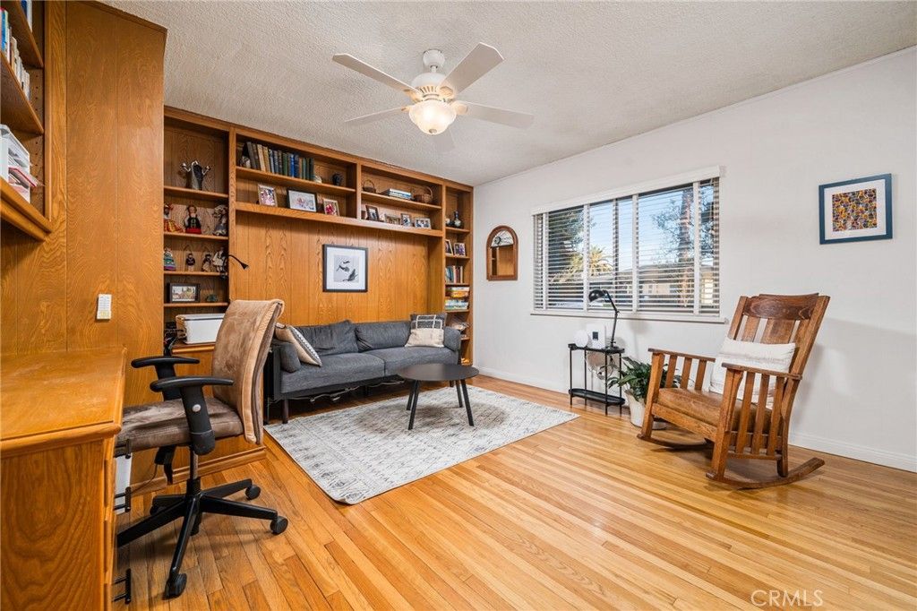 Image 15 of property listing at 897 Ottawa Drive, Claremont, CA 91711