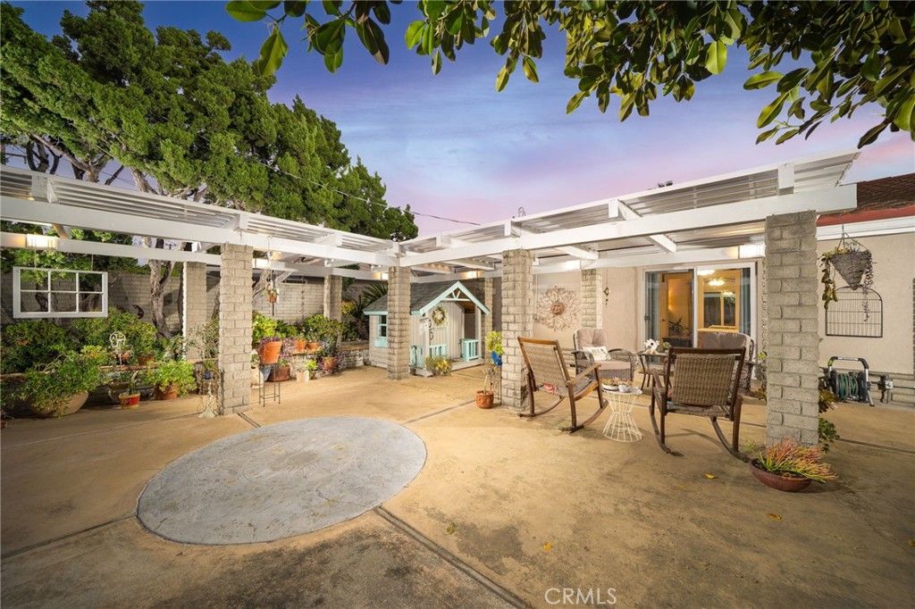 Image 26 of property listing at 897 Ottawa Drive, Claremont, CA 91711