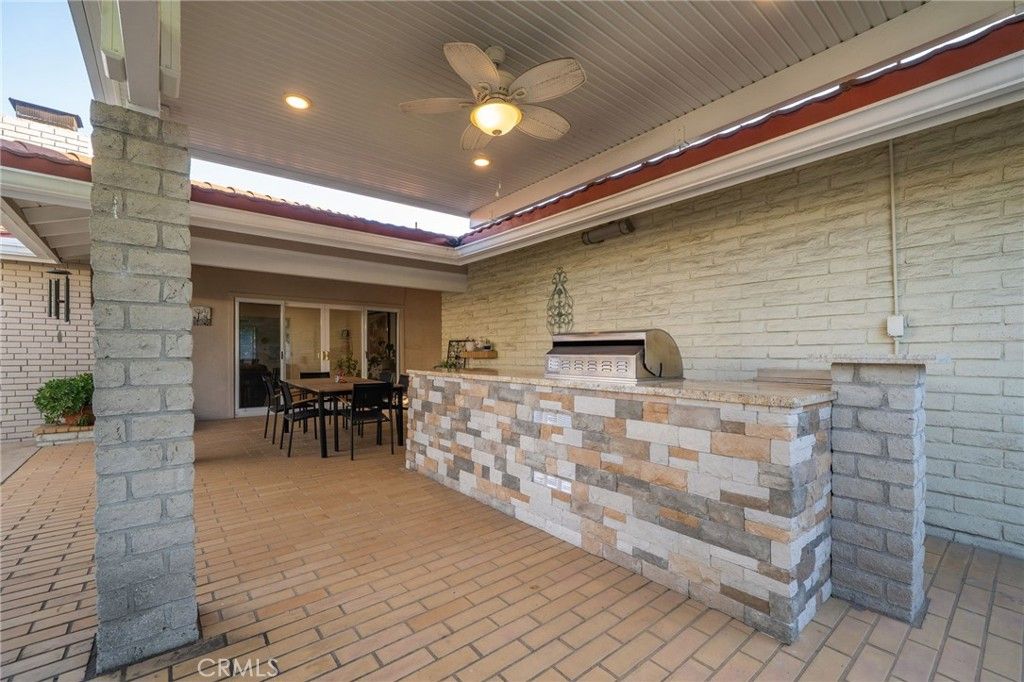 Image 32 of property listing at 897 Ottawa Drive, Claremont, CA 91711