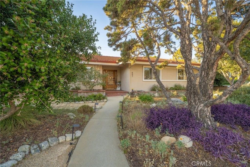 Image 49 of property listing at 897 Ottawa Drive, Claremont, CA 91711