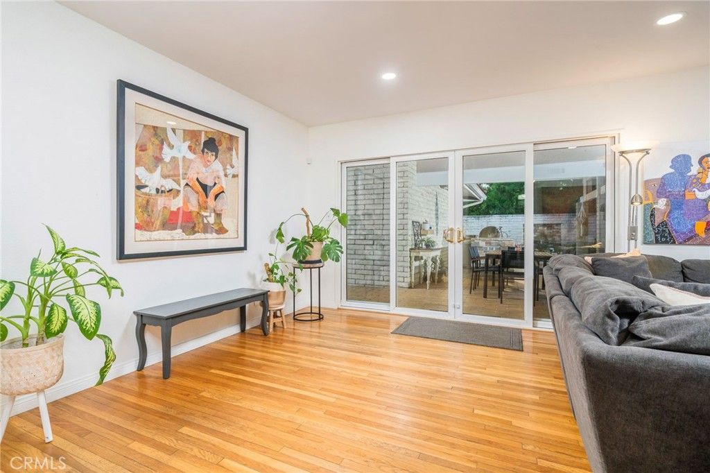 Image 8 of property listing at 897 Ottawa Drive, Claremont, CA 91711